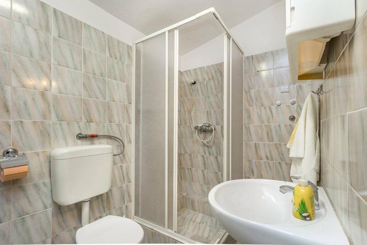 Apartments Dragica Valbandon 외부 사진