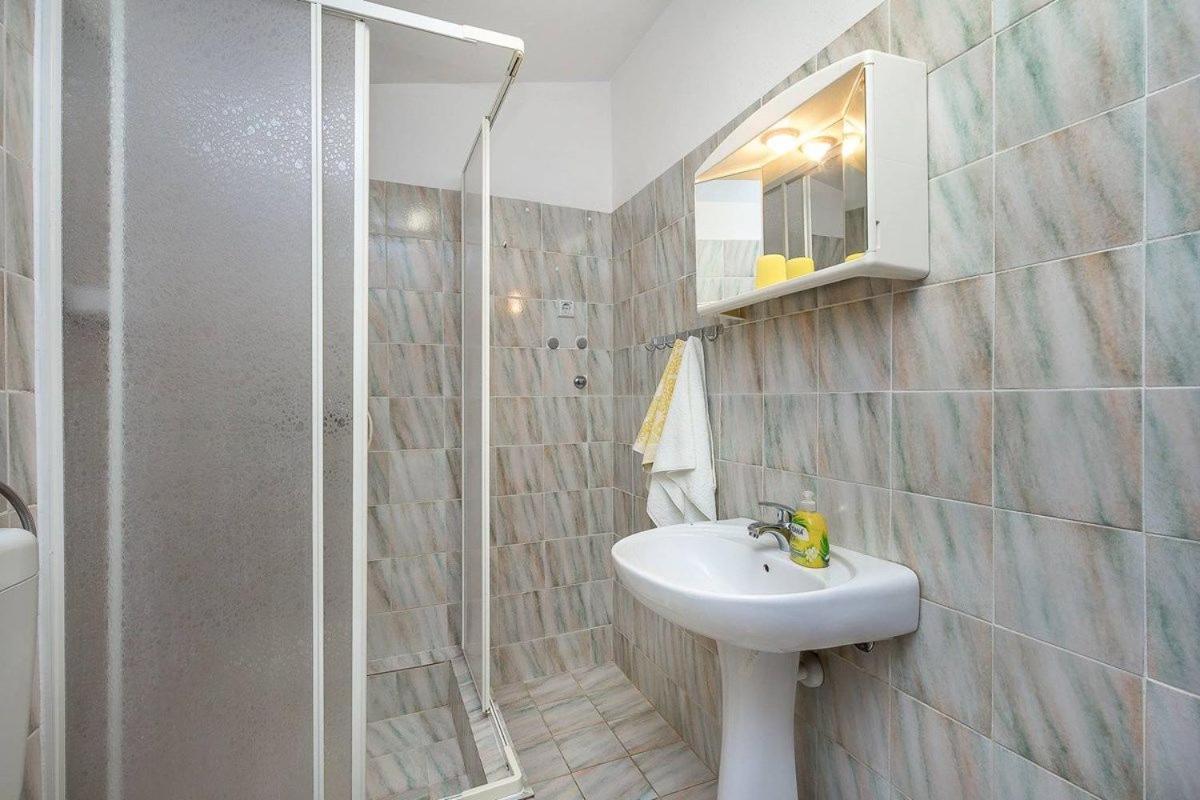Apartments Dragica Valbandon 외부 사진